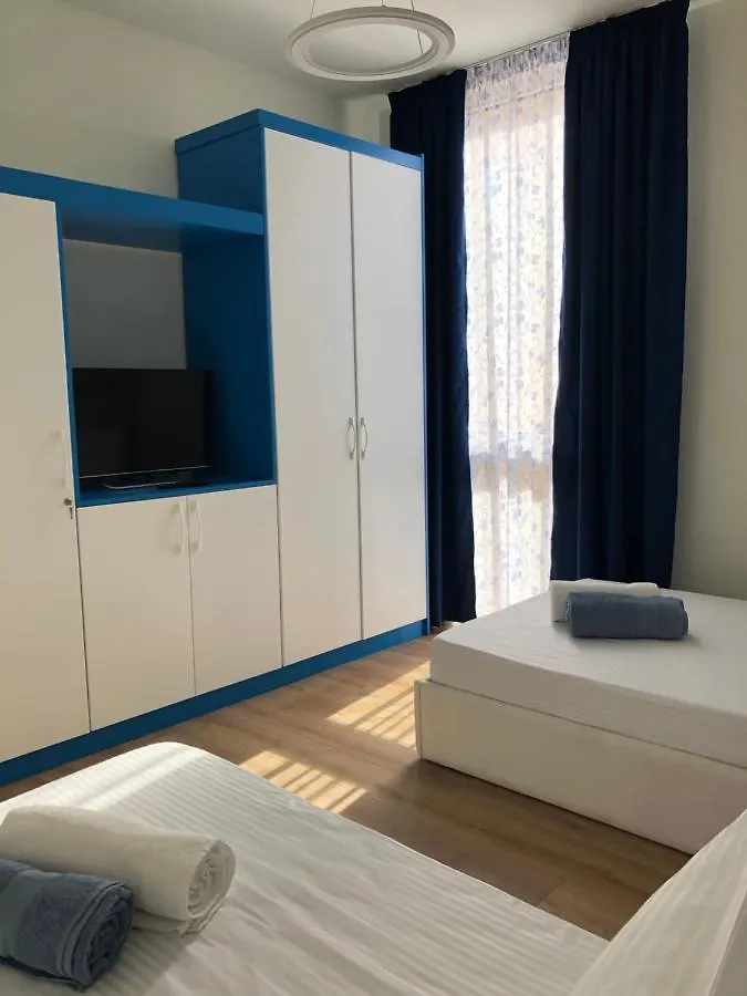 Rents-A-View Luxury Apartment @Gc Resort, Albania Palase
