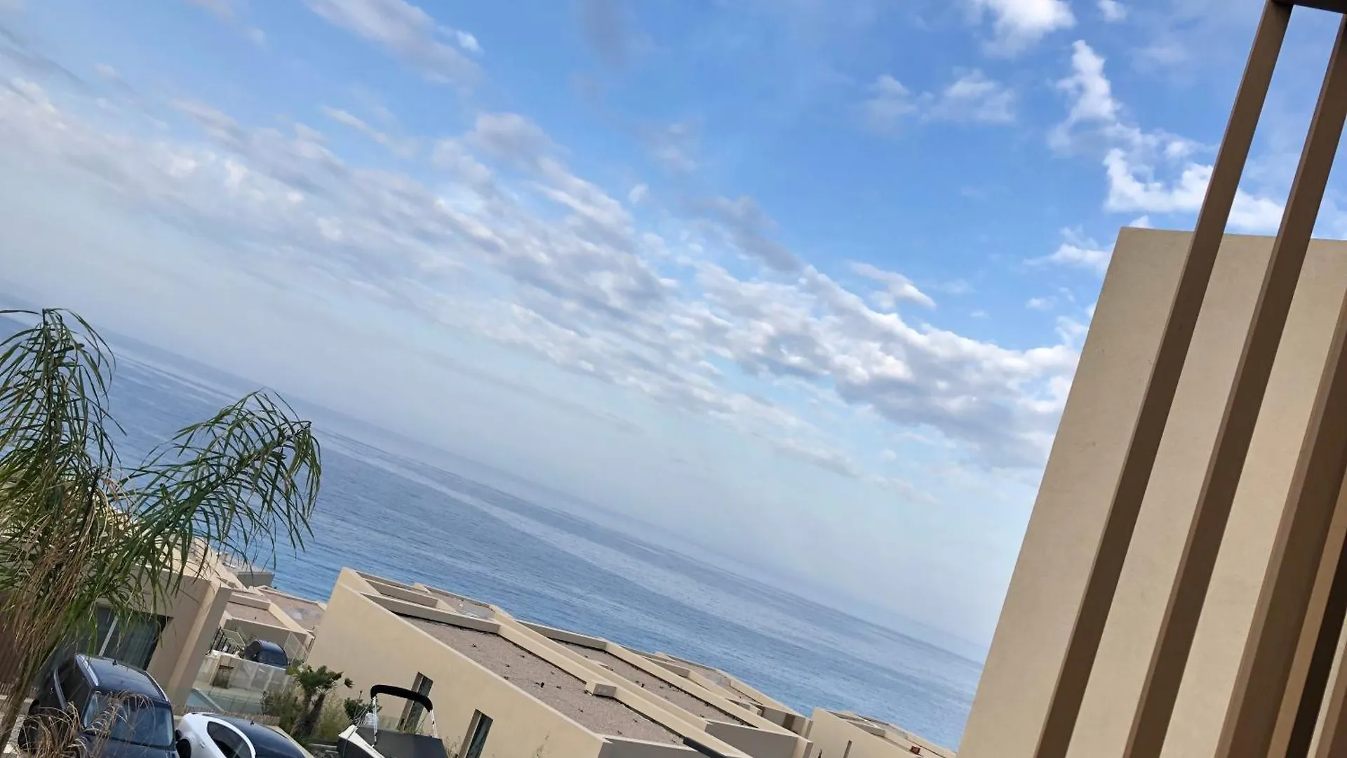 Rents-A-View Luxury Apartment @Gc Resort, Albania Palase