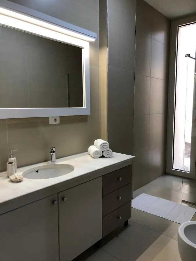 Rents-A-View Luxury Apartment @Gc Resort, Albania Palase Albanien